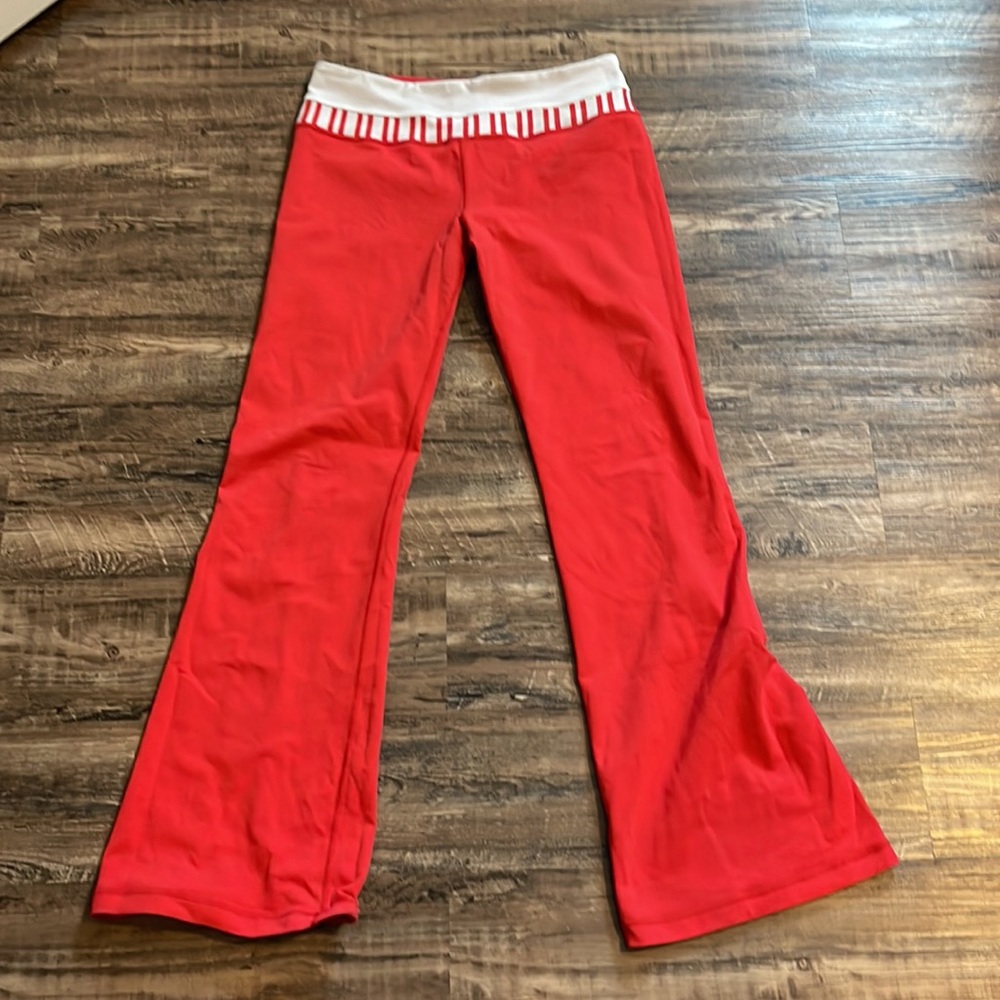 Lululemon Reversible Groove Pant - Picture 5 of 7